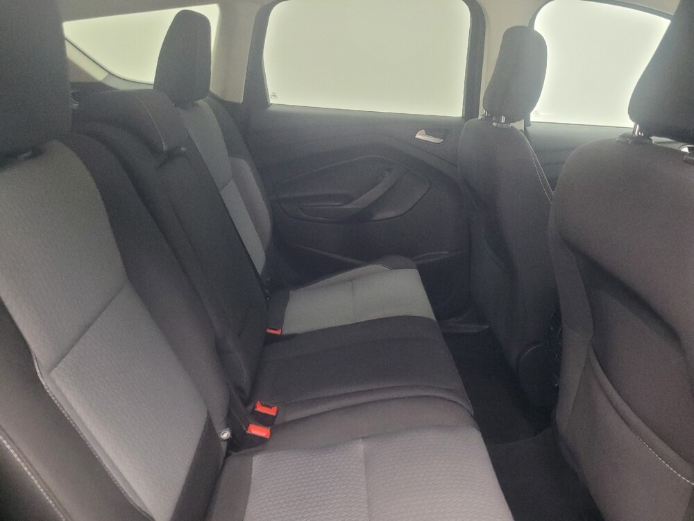 2018 Ford Escape in Indianapolis, IN 46222 - 18141442 19