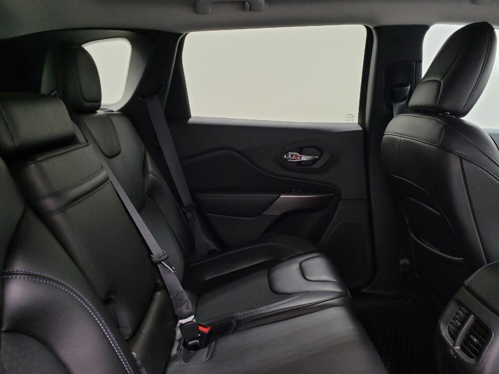 2019 Jeep Cherokee in Langhorne, PA 19047 - 18141448 19