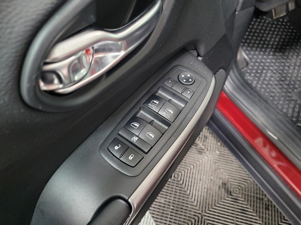 2019 Jeep Cherokee in Langhorne, PA 19047 - 18141448 27