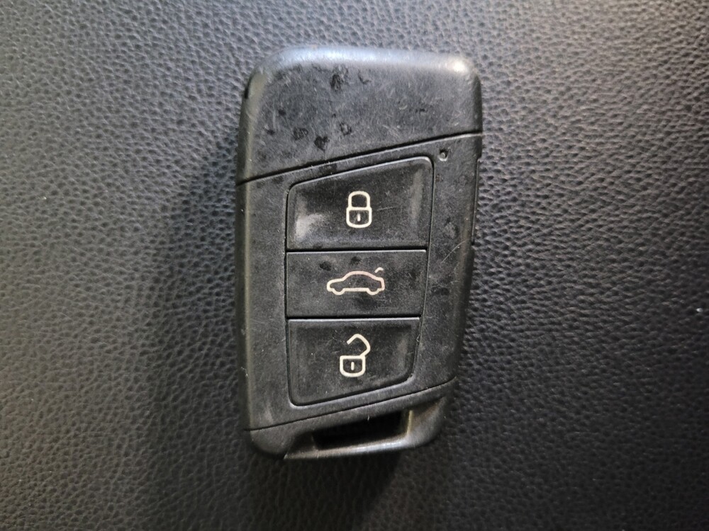 2019 Volkswagen Jetta in Raleigh, NC 27604 - 18141450 32