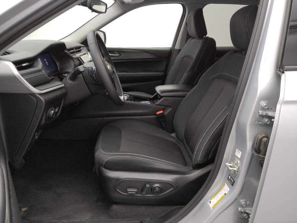 2023 Jeep Grand Cherokee in Springfield, MO 65807 - 18141472 17