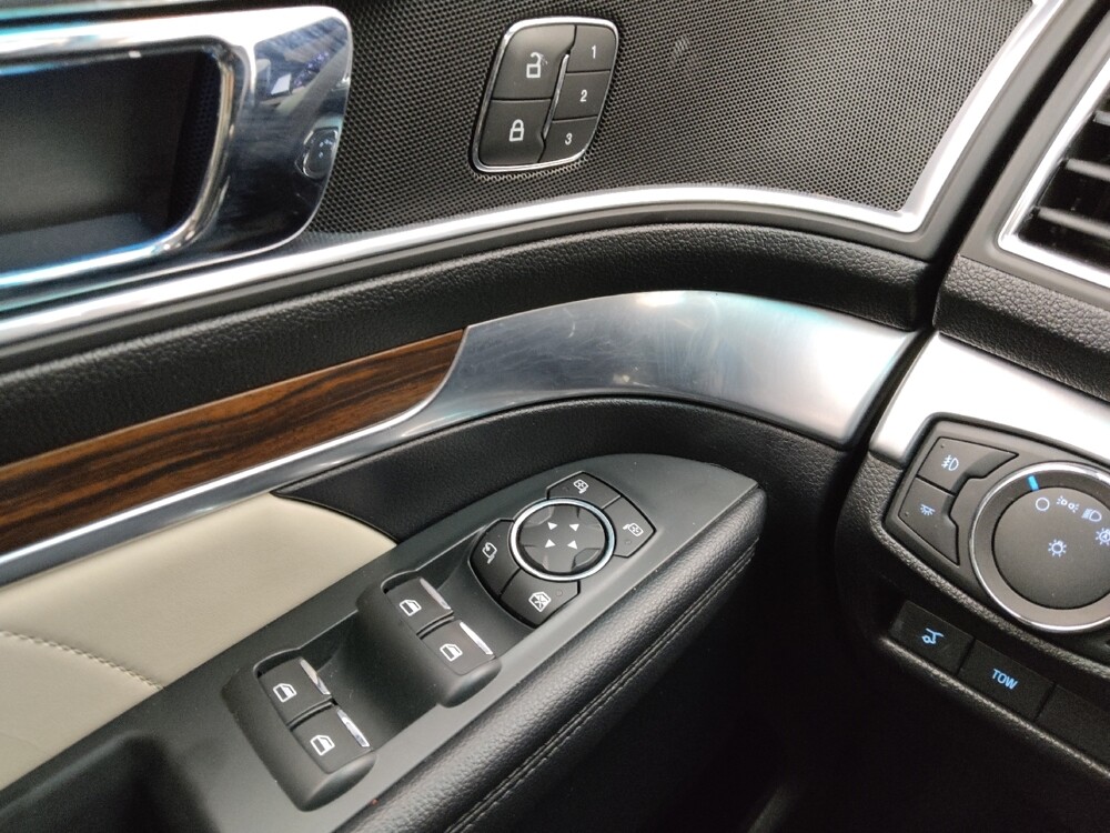 2019 Ford Explorer in Wichita, KS 67207 - 18141473 27