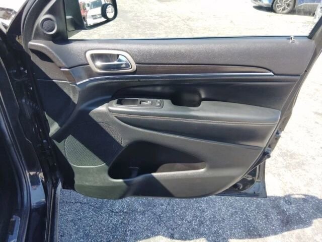 2014 Jeep Grand Cherokee in Greenville, SC 29607 - 18141489 16