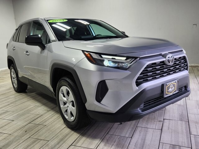 2024 Toyota RAV4 in Cinnaminson, NJ 08077 - 18141506 7