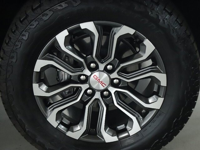 2026 GMC Canyon in Bedford, OH 44146 - 18141520 10