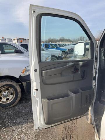 2012 Chevrolet Express 2500 in Blauvelt, NY 10913 - 18141525 5