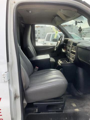 2011 Chevrolet Express 2500 in Blauvelt, NY 10913 - 18141526 17