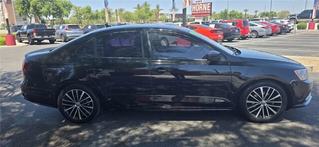 2016 Volkswagen Jetta in Mesa, AZ 85212 - 18141545 4