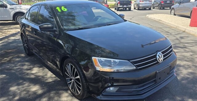 2016 Volkswagen Jetta in Mesa, AZ 85212 - 18141545 3