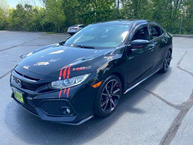 2017 Honda Civic in Marysville, OH 43040 - 18141550 3