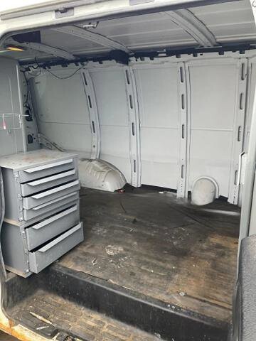 2012 Chevrolet Express 2500 in Blauvelt, NY 10913 - 18141565 17