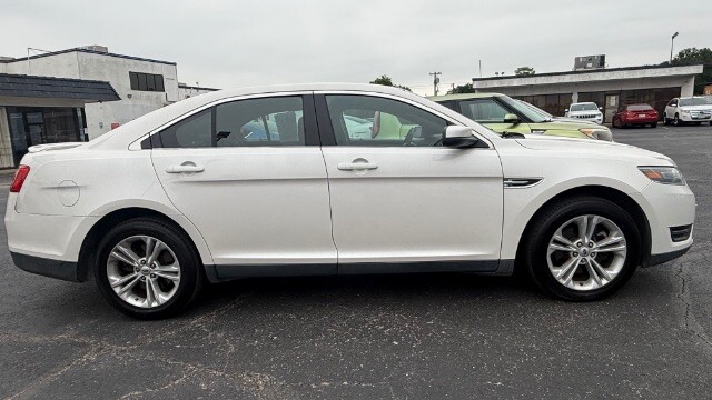 2015 Ford Taurus in Dallas, TX 75228 - 18141573 4