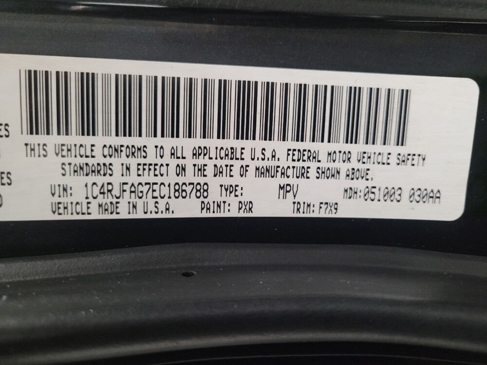 2014 Jeep Grand Cherokee in Downey, CA 90241 - 18141584 33