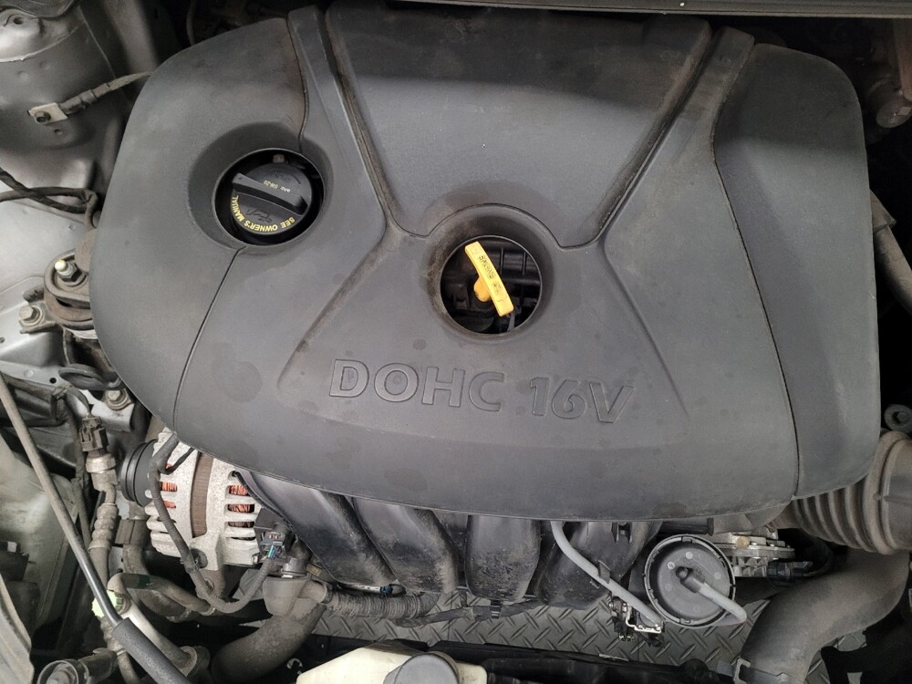 2014 Hyundai Elantra in Downey, CA 90241 - 18141587 30