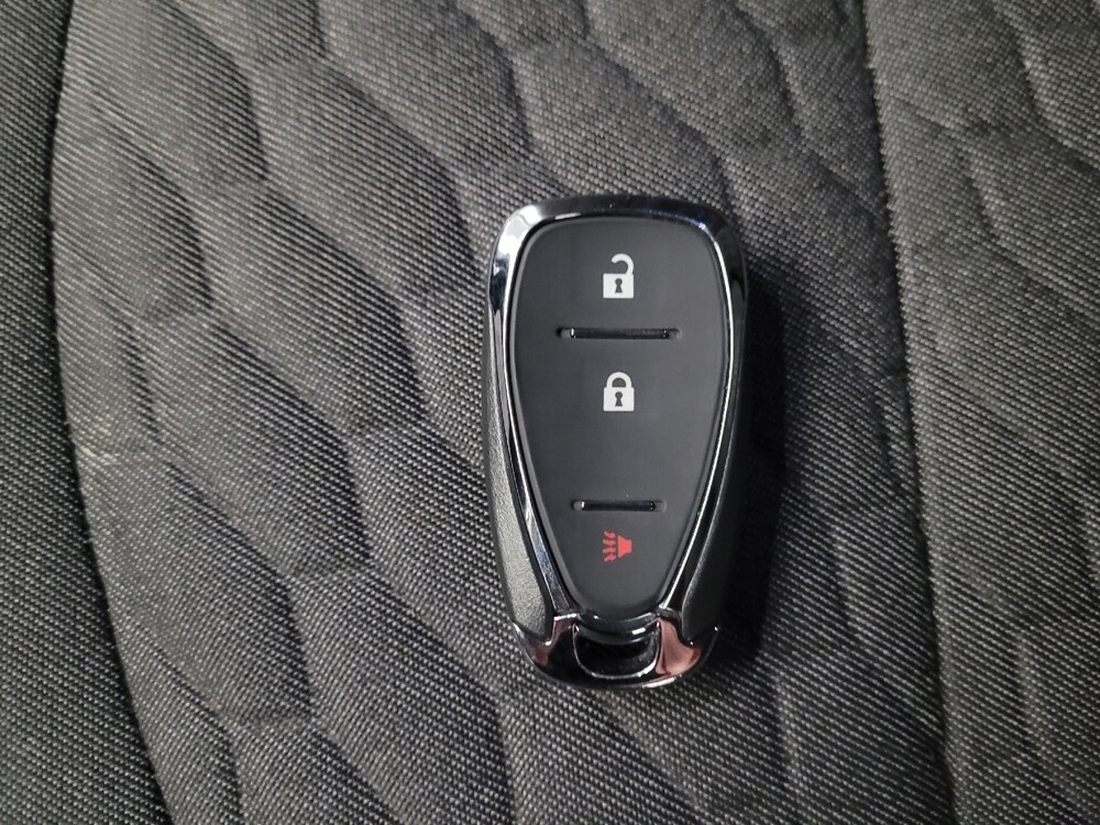 2021 Chevrolet Equinox in Montclair, CA 91763 - 18141590 32