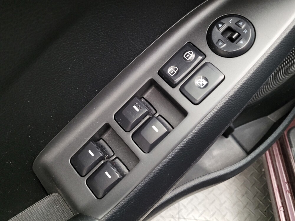 2017 Kia Forte in Downey, CA 90241 - 18141592 27
