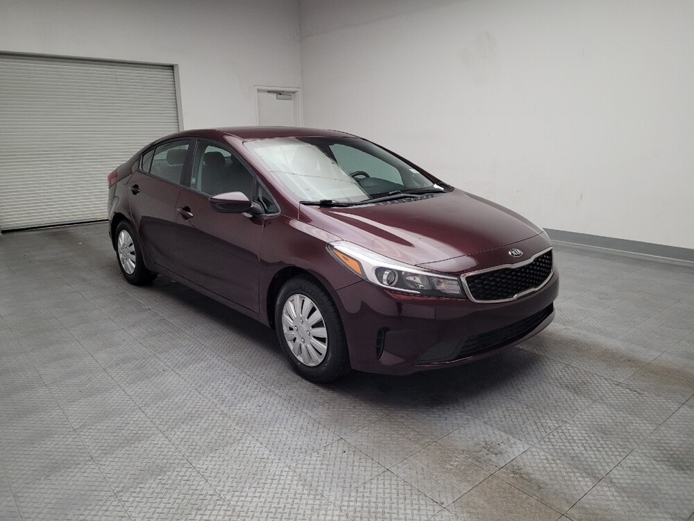 2017 Kia Forte in Downey, CA 90241 - 18141592 13