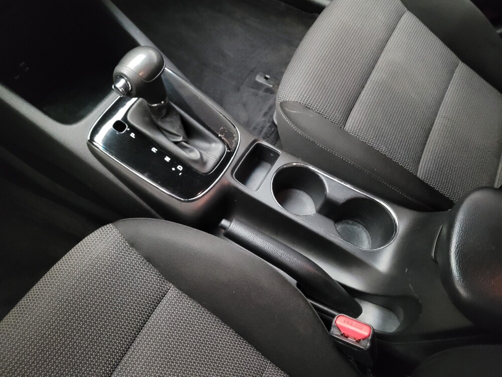 2017 Kia Forte in Downey, CA 90241 - 18141592 26