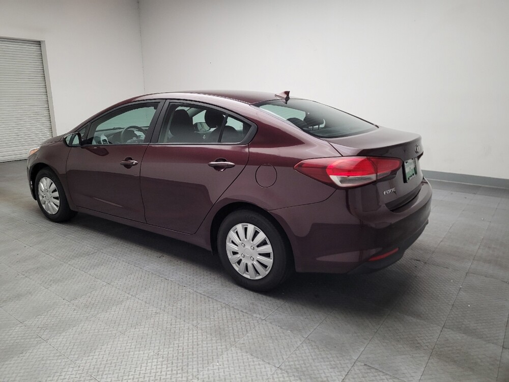 2017 Kia Forte in Downey, CA 90241 - 18141592 3