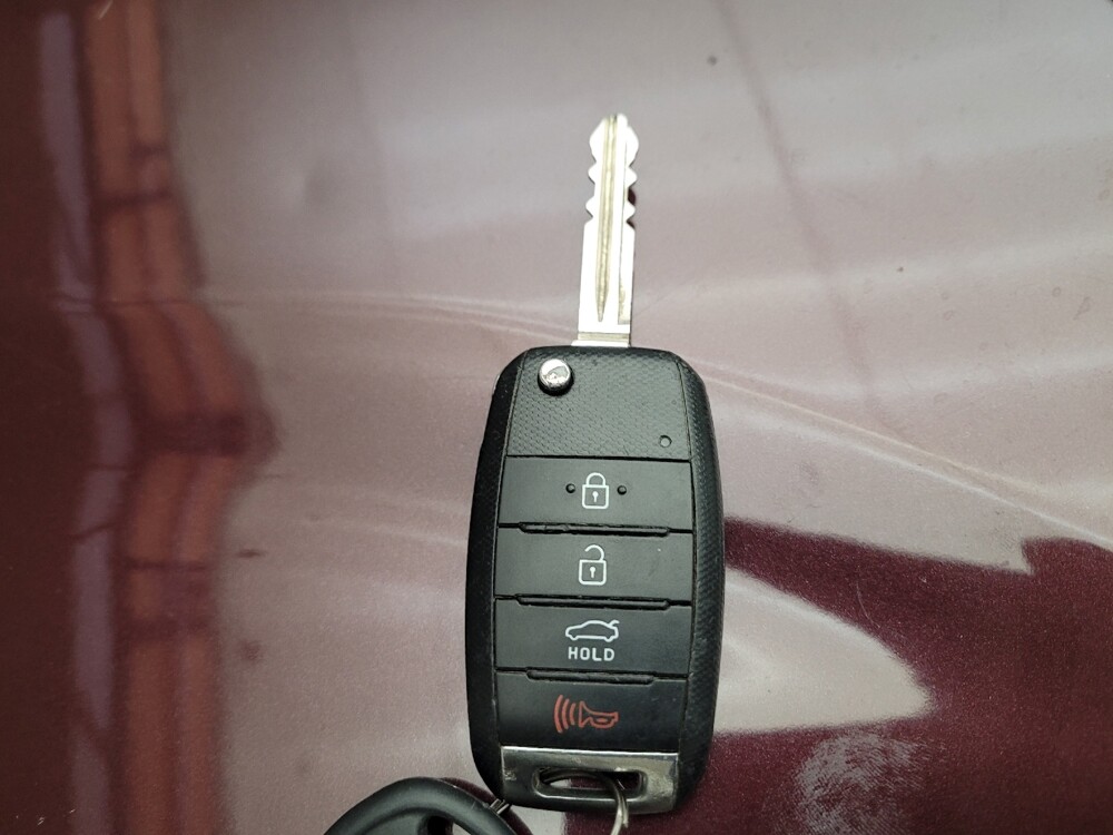 2017 Kia Forte in Downey, CA 90241 - 18141592 32