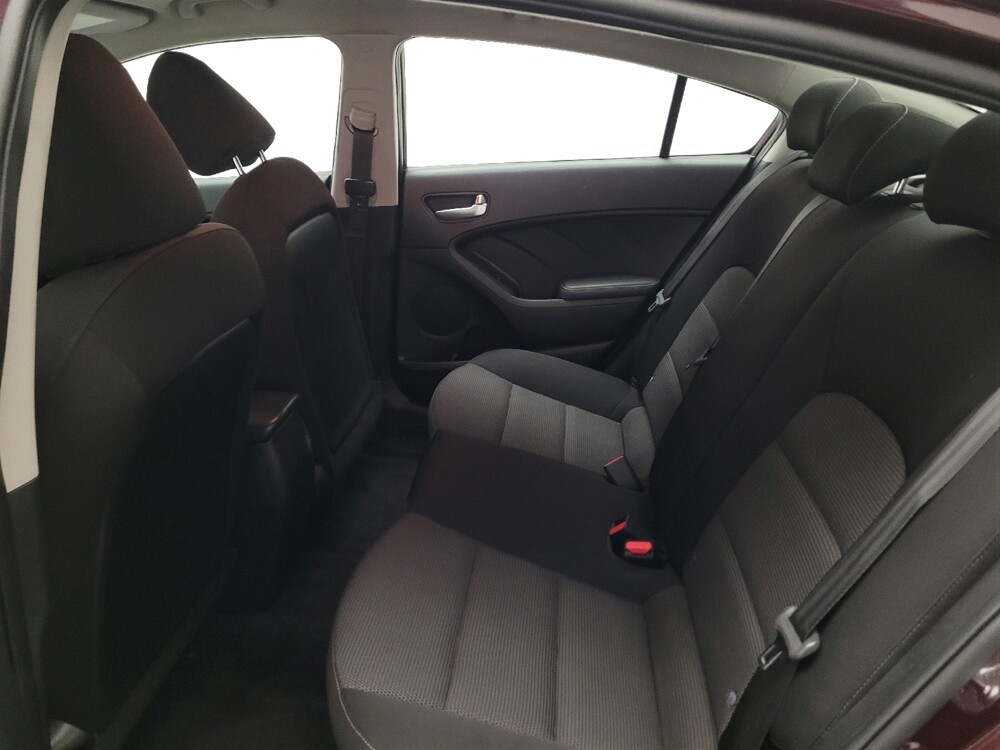 2017 Kia Forte in Downey, CA 90241 - 18141592 18