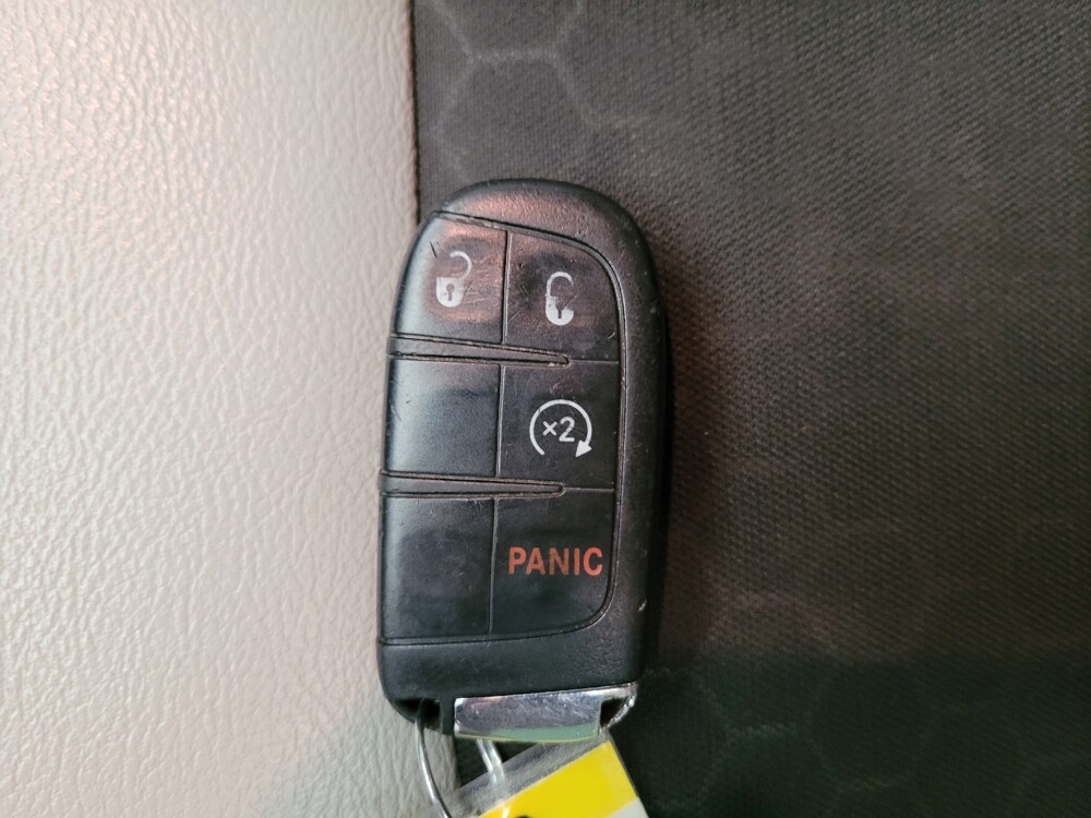 2018 Jeep Compass in Montclair, CA 91763 - 18141593 32