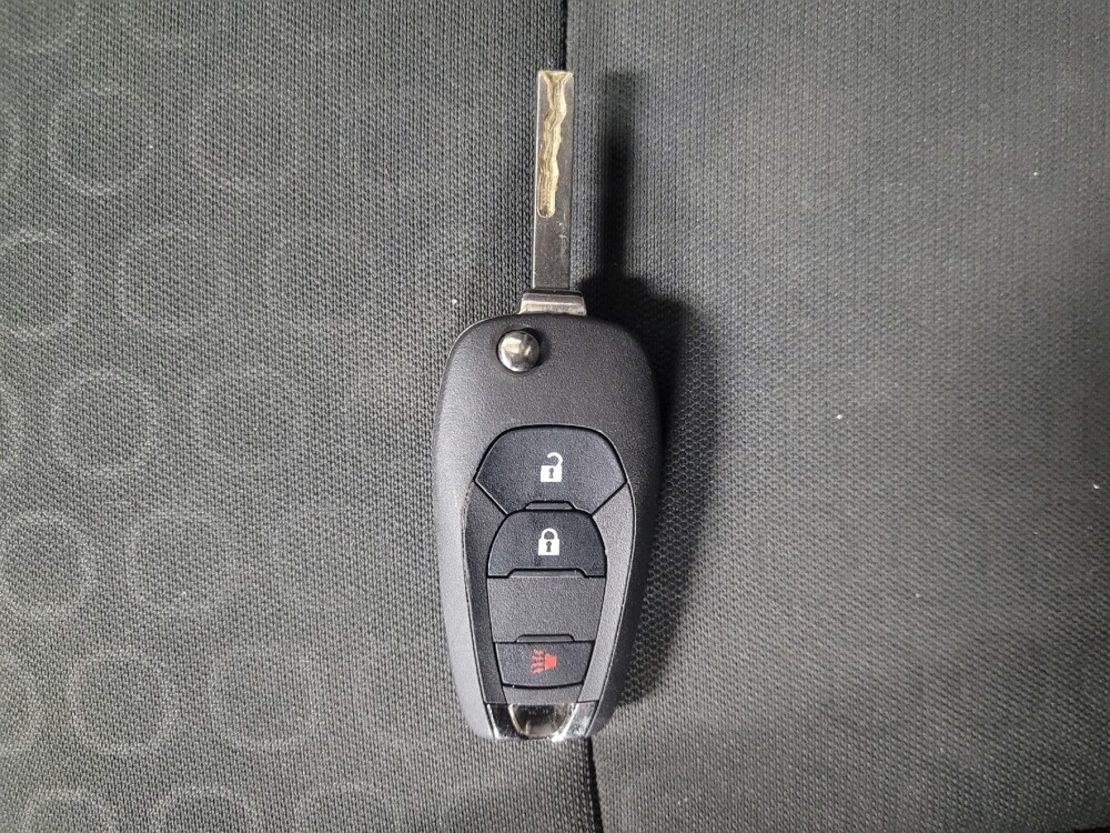2020 Chevrolet Trax in Marietta, GA 30062 - 18141596 32