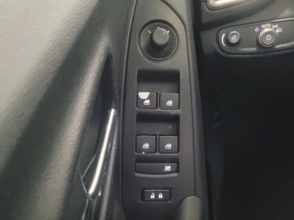 2020 Chevrolet Trax in Marietta, GA 30062 - 18141596 27
