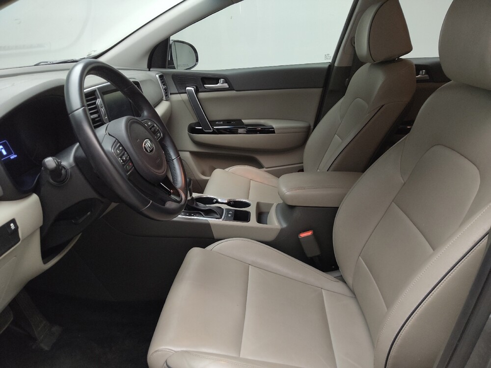 2018 Kia Sportage in Grand Rapids, MI 49508 - 18141597 17