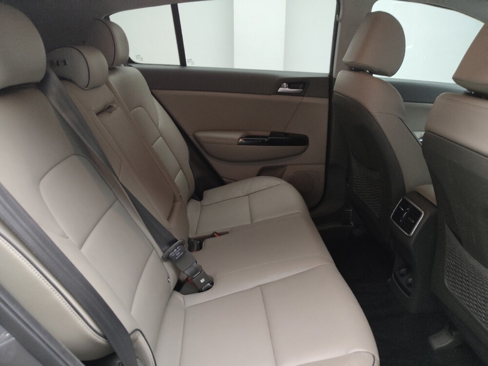 2018 Kia Sportage in Grand Rapids, MI 49508 - 18141597 19