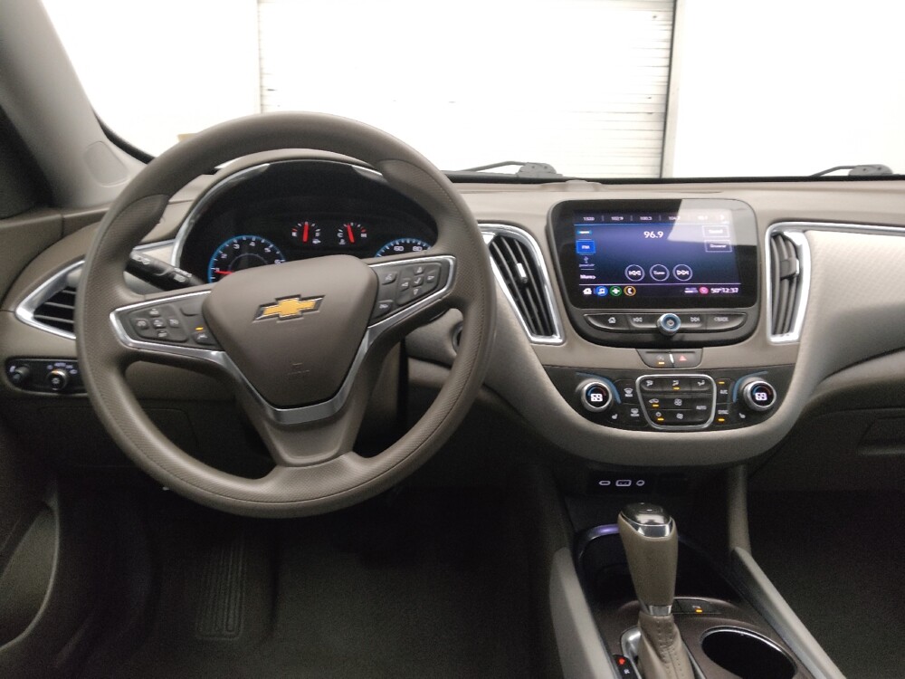 2020 Chevrolet Malibu in Birmingham, AL 35215 - 18141616 22