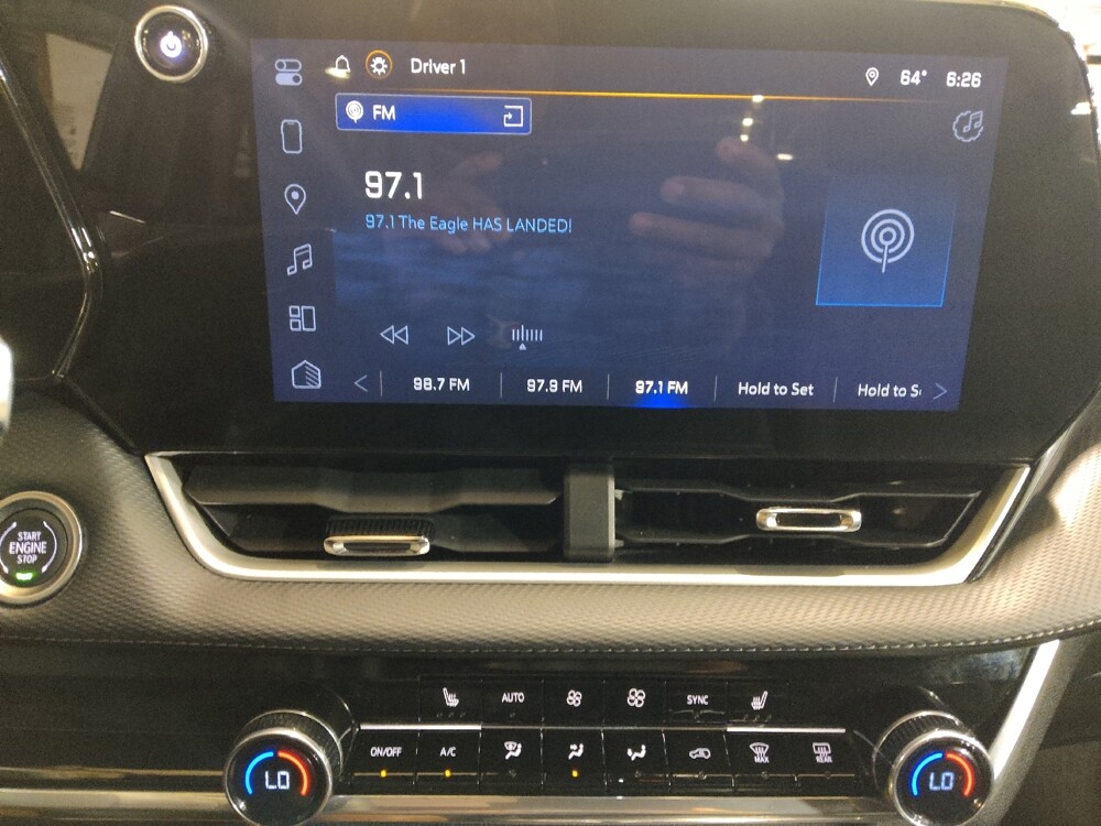 2025 Chevrolet Equinox in Plano, TX 75074 - 18141620 25