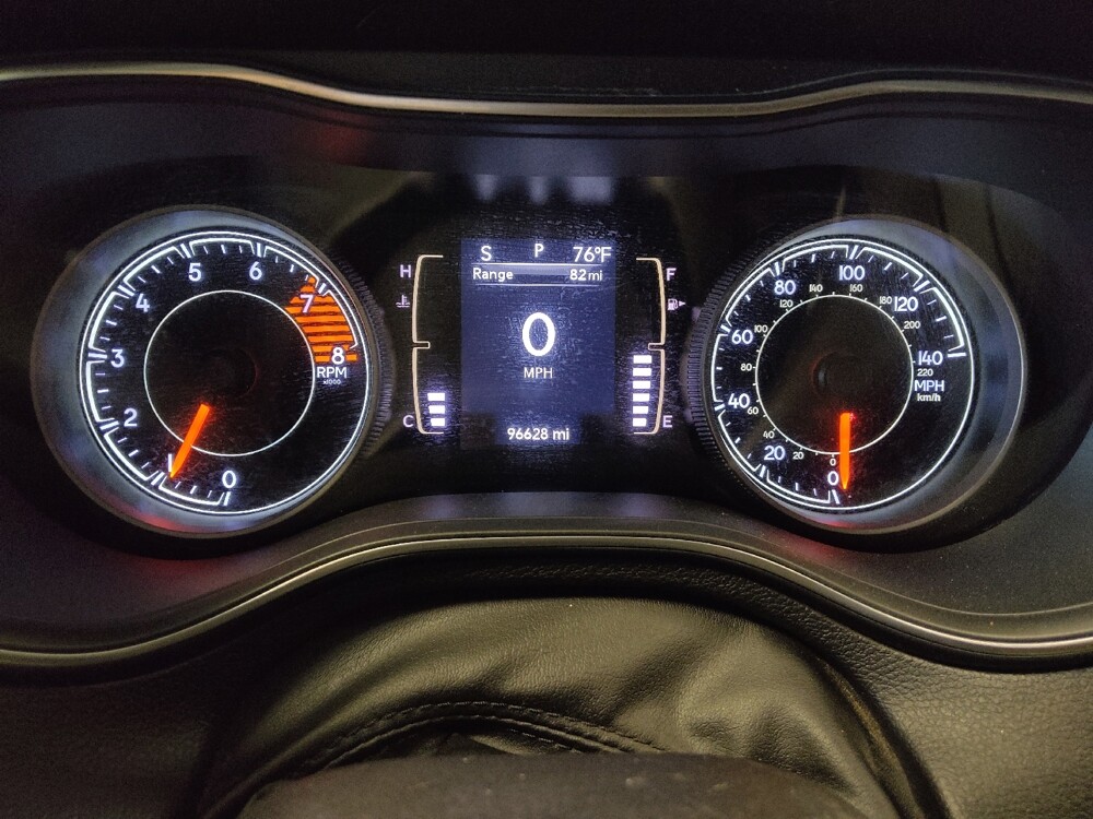 2019 Jeep Cherokee in Glendale, AZ 85301 - 18141636 23