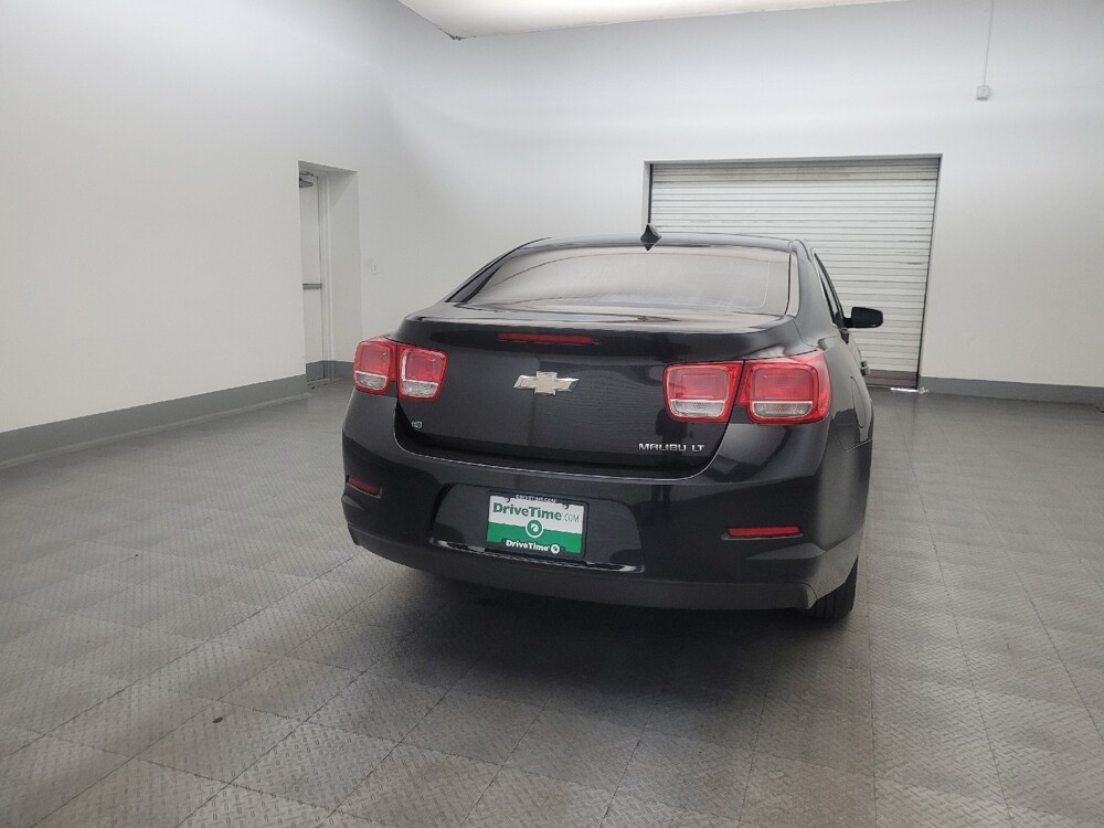 2015 Chevrolet Malibu in Glendale, AZ 85301 - 18141638 7