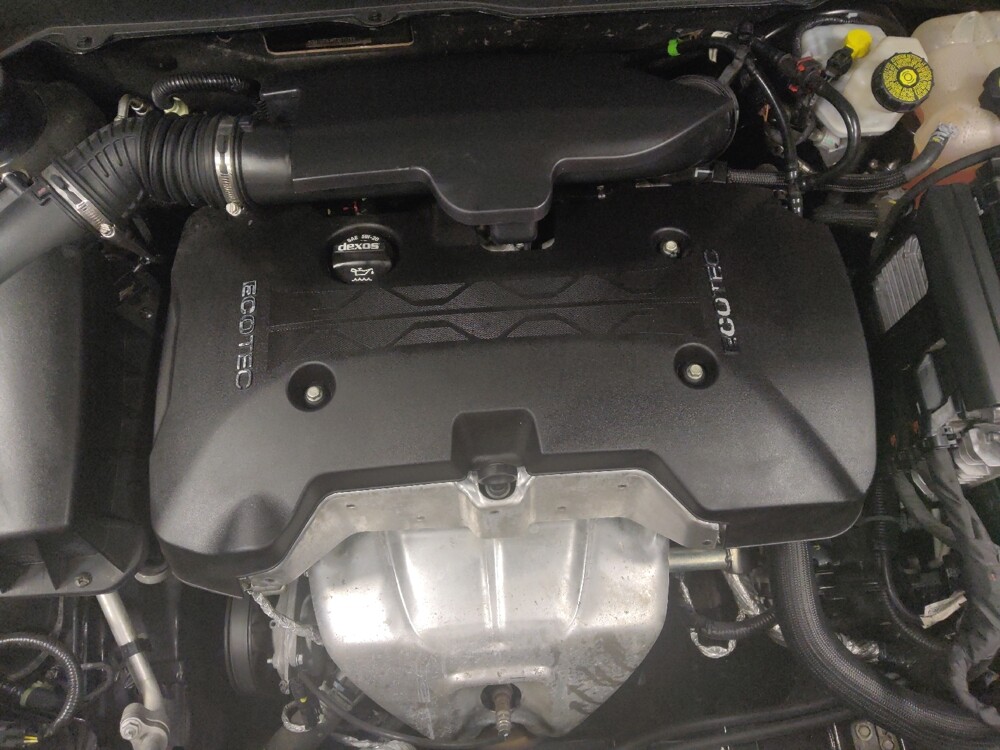2015 Chevrolet Malibu in Glendale, AZ 85301 - 18141638 30