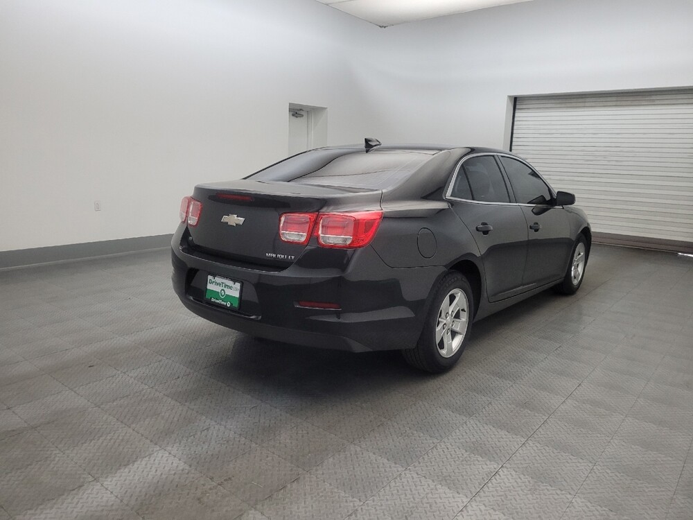 2015 Chevrolet Malibu in Glendale, AZ 85301 - 18141638 9