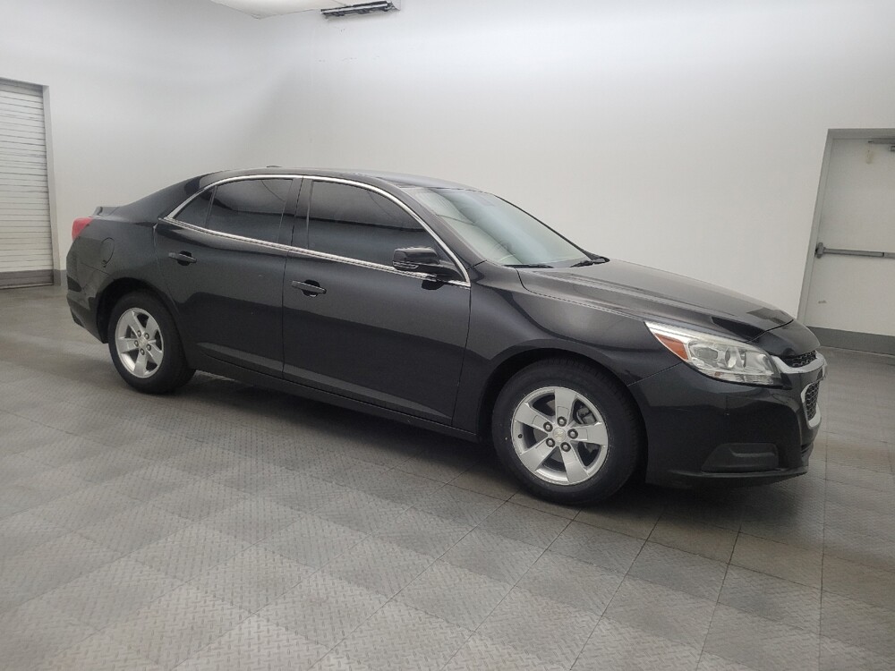 2015 Chevrolet Malibu in Glendale, AZ 85301 - 18141638 11