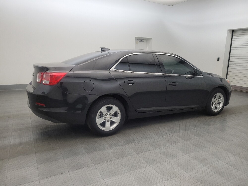 2015 Chevrolet Malibu in Glendale, AZ 85301 - 18141638 10