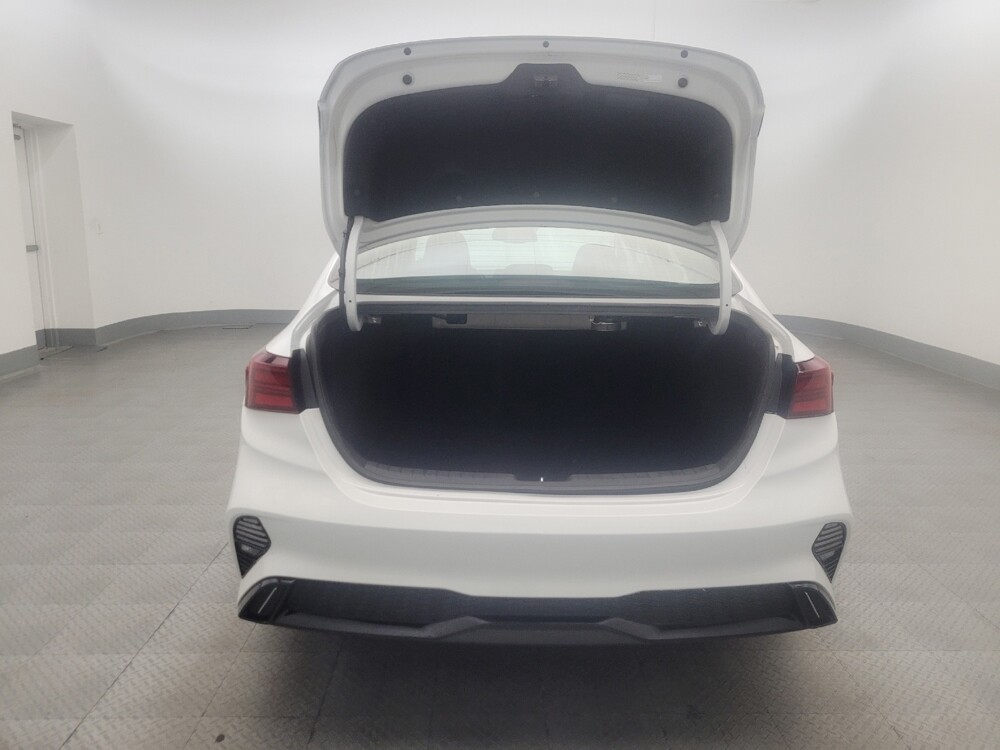 2024 Kia Forte in Mesa, AZ 85210 - 18141639 29