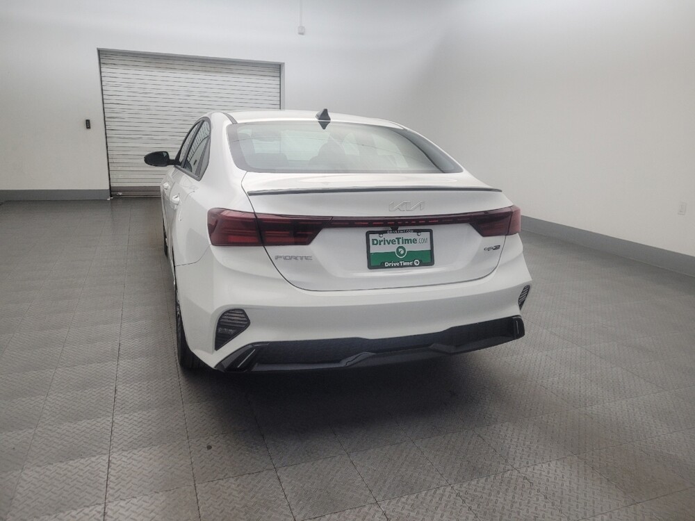 2024 Kia Forte in Mesa, AZ 85210 - 18141639 6
