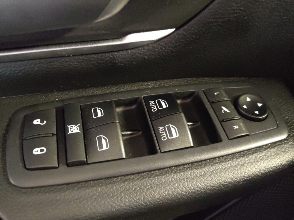 2019 RAM 1500 in Lakeland, FL 33815 - 18141643 27
