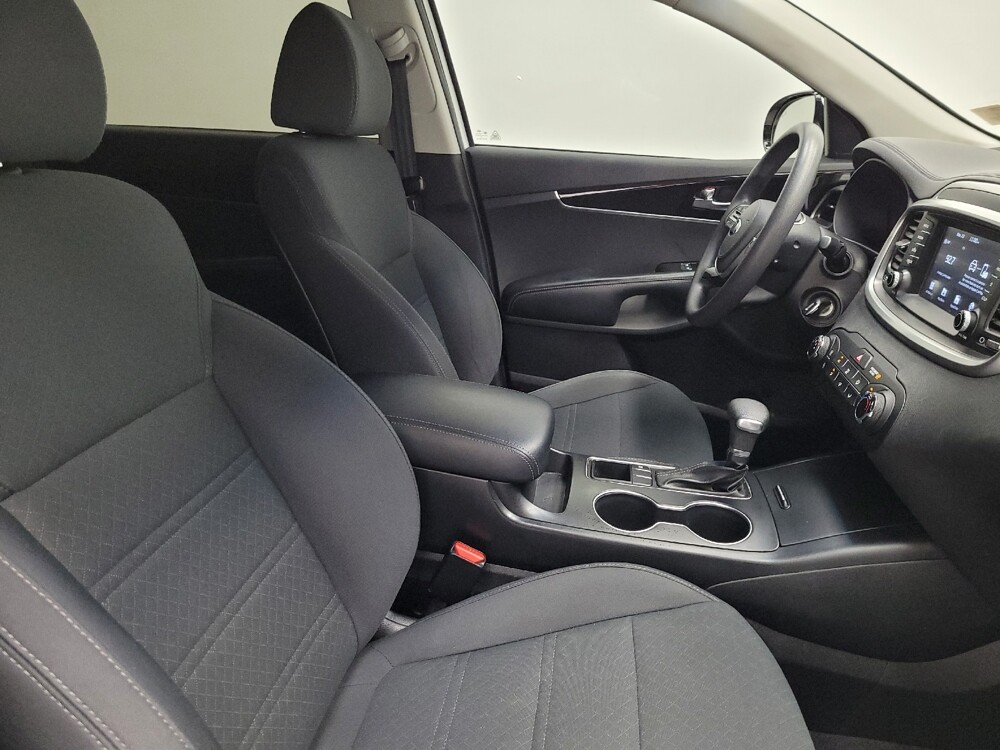2019 Kia Sorento in Las Vegas, NV 89102 - 18141650 21