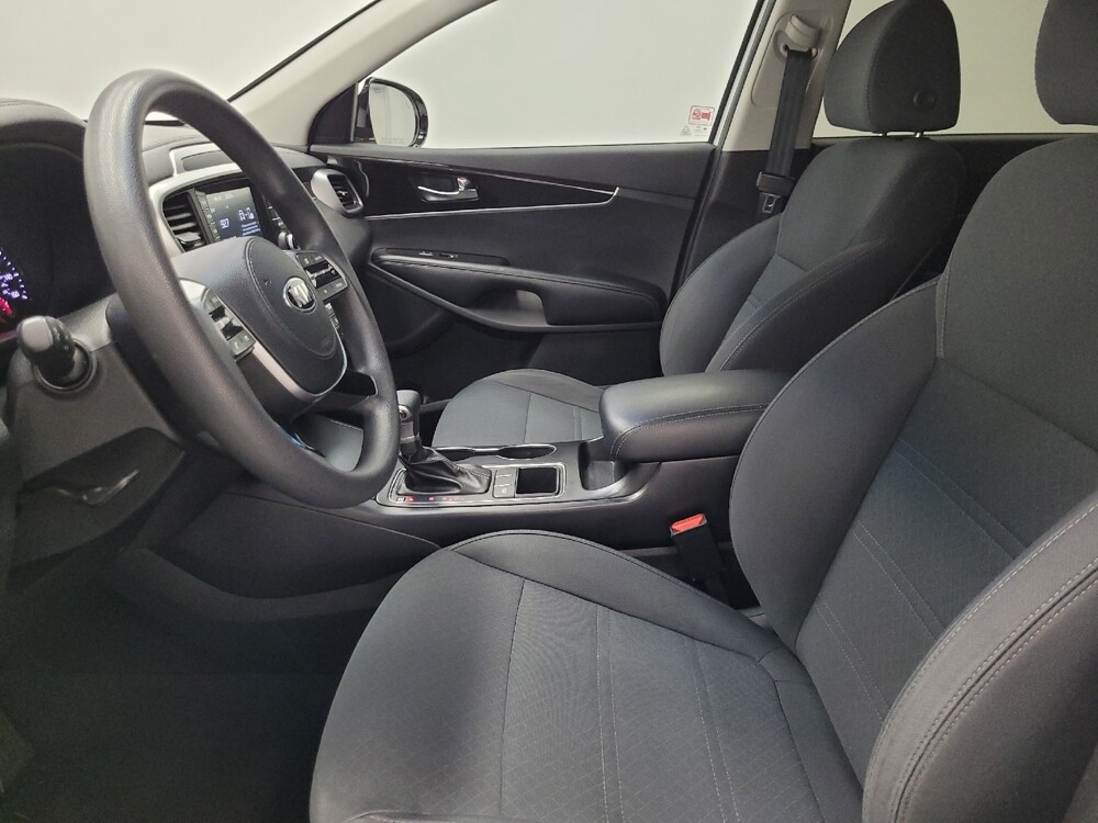 2019 Kia Sorento in Las Vegas, NV 89102 - 18141650 17