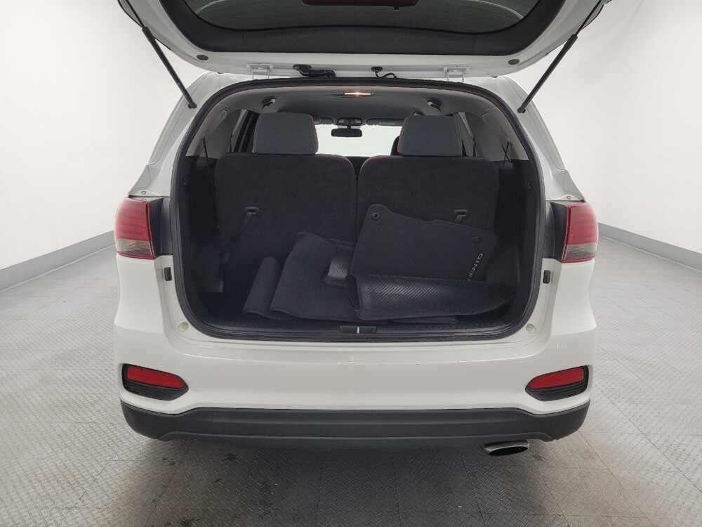 2019 Kia Sorento in Las Vegas, NV 89102 - 18141650 29