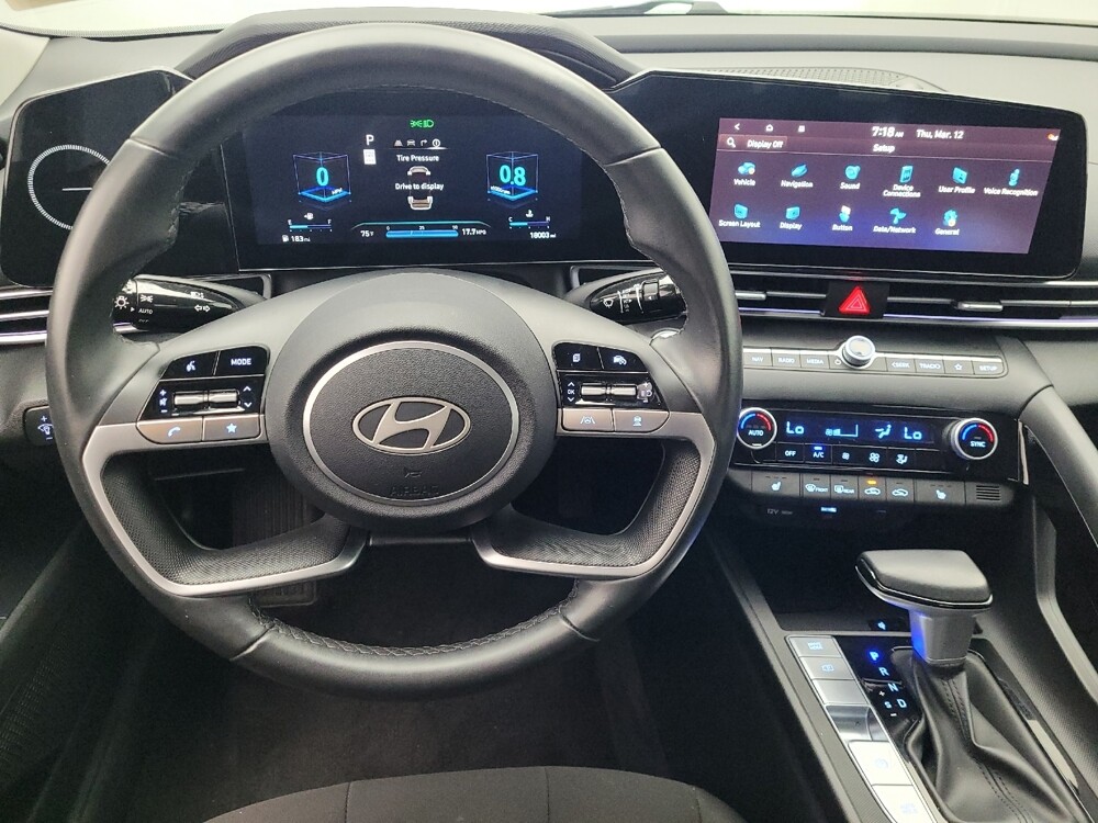 2025 Hyundai Elantra in Lauderdale Lakes, FL 33313 - 18141654 22