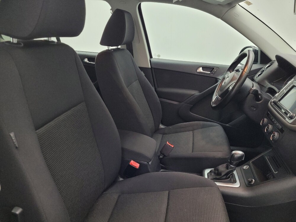 2018 Volkswagen Tiguan in Raleigh, NC 27604 - 18141664 21