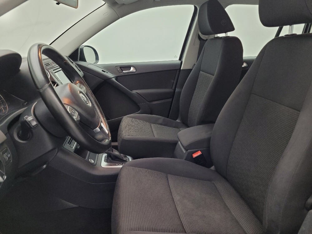 2018 Volkswagen Tiguan in Raleigh, NC 27604 - 18141664 17