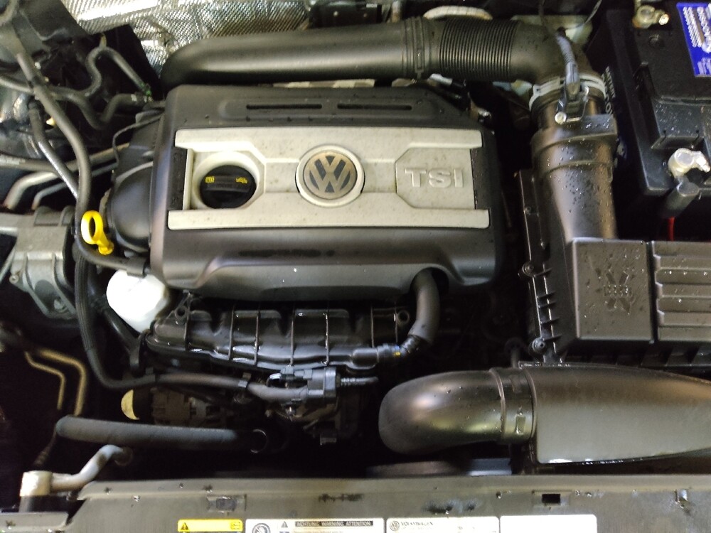 2018 Volkswagen Tiguan in Raleigh, NC 27604 - 18141664 30