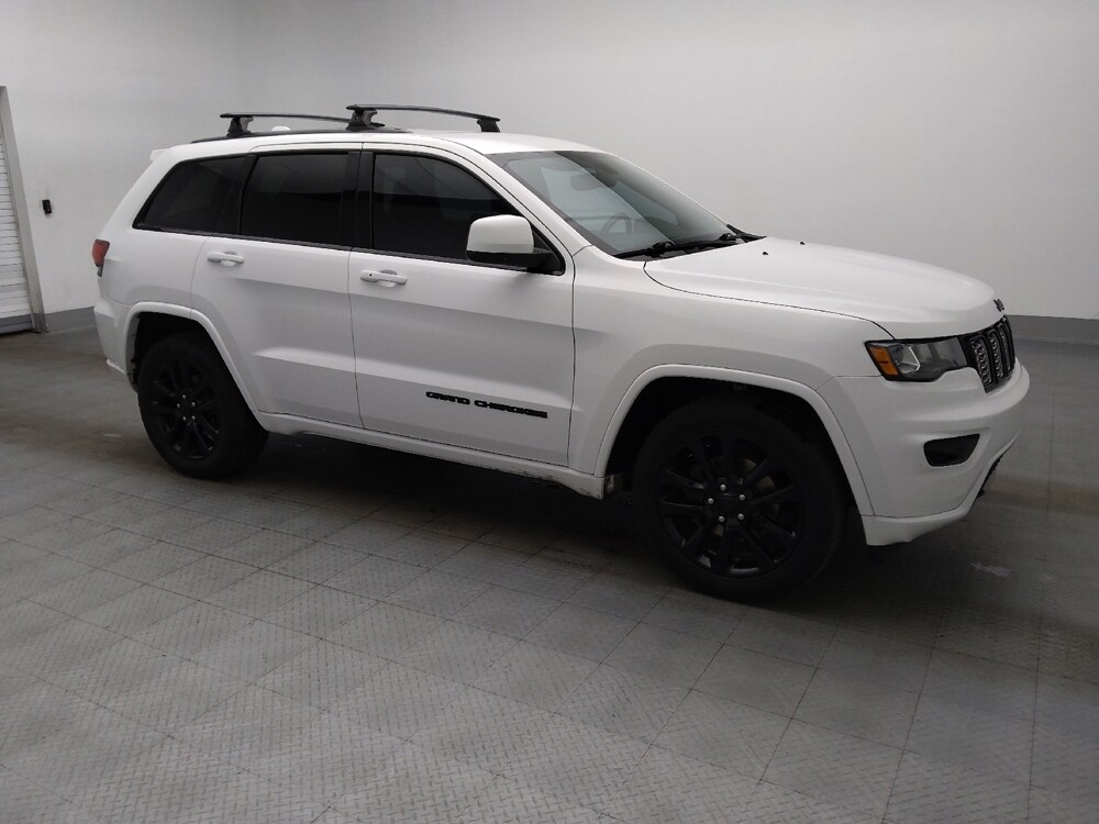 2019 Jeep Grand Cherokee in Hialeah, FL 33014 - 18141665 11