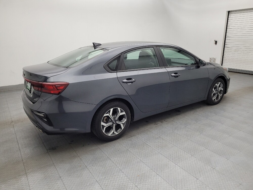 2019 Kia Forte in Raleigh, NC 27604 - 18141675 10